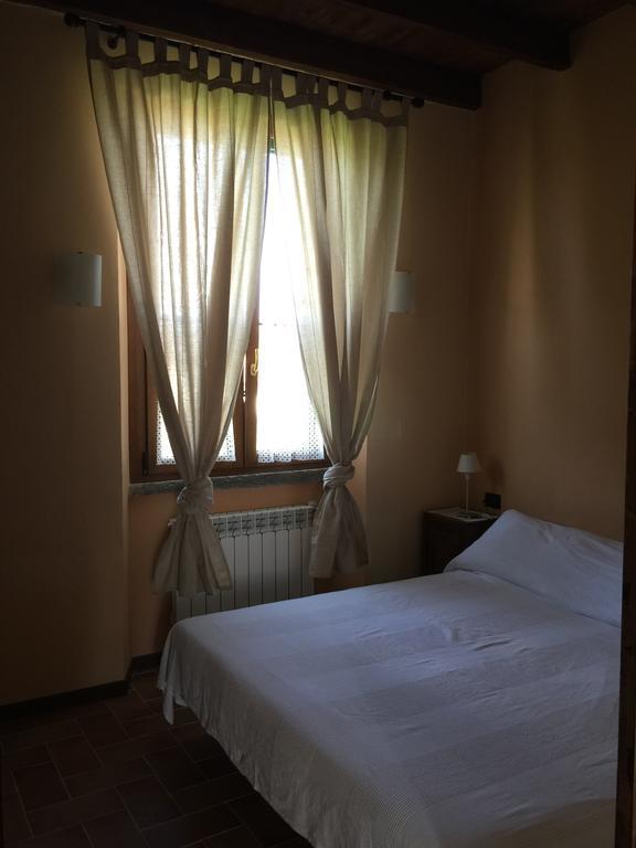 Cascina Battivacco Villa Milan Room photo