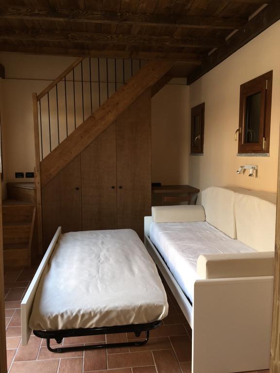 Cascina Battivacco Villa Milan Room photo