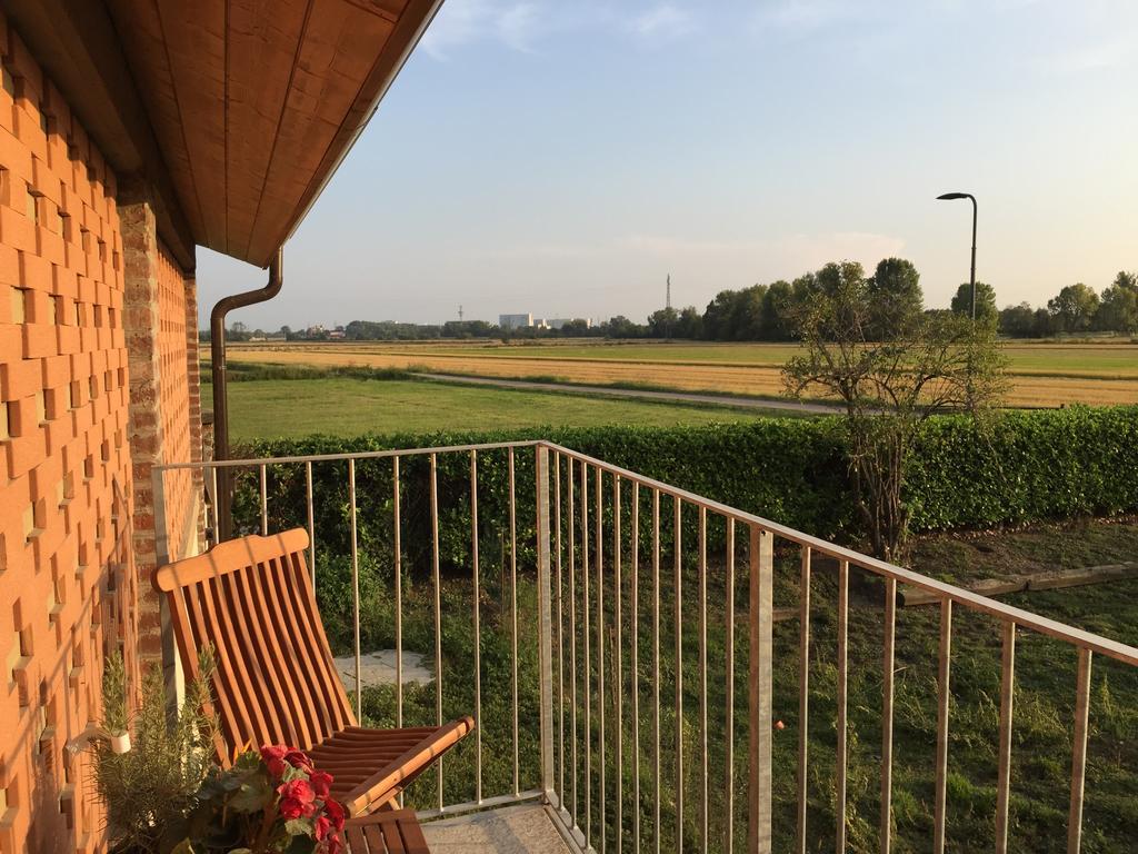 Cascina Battivacco Villa Milan Room photo